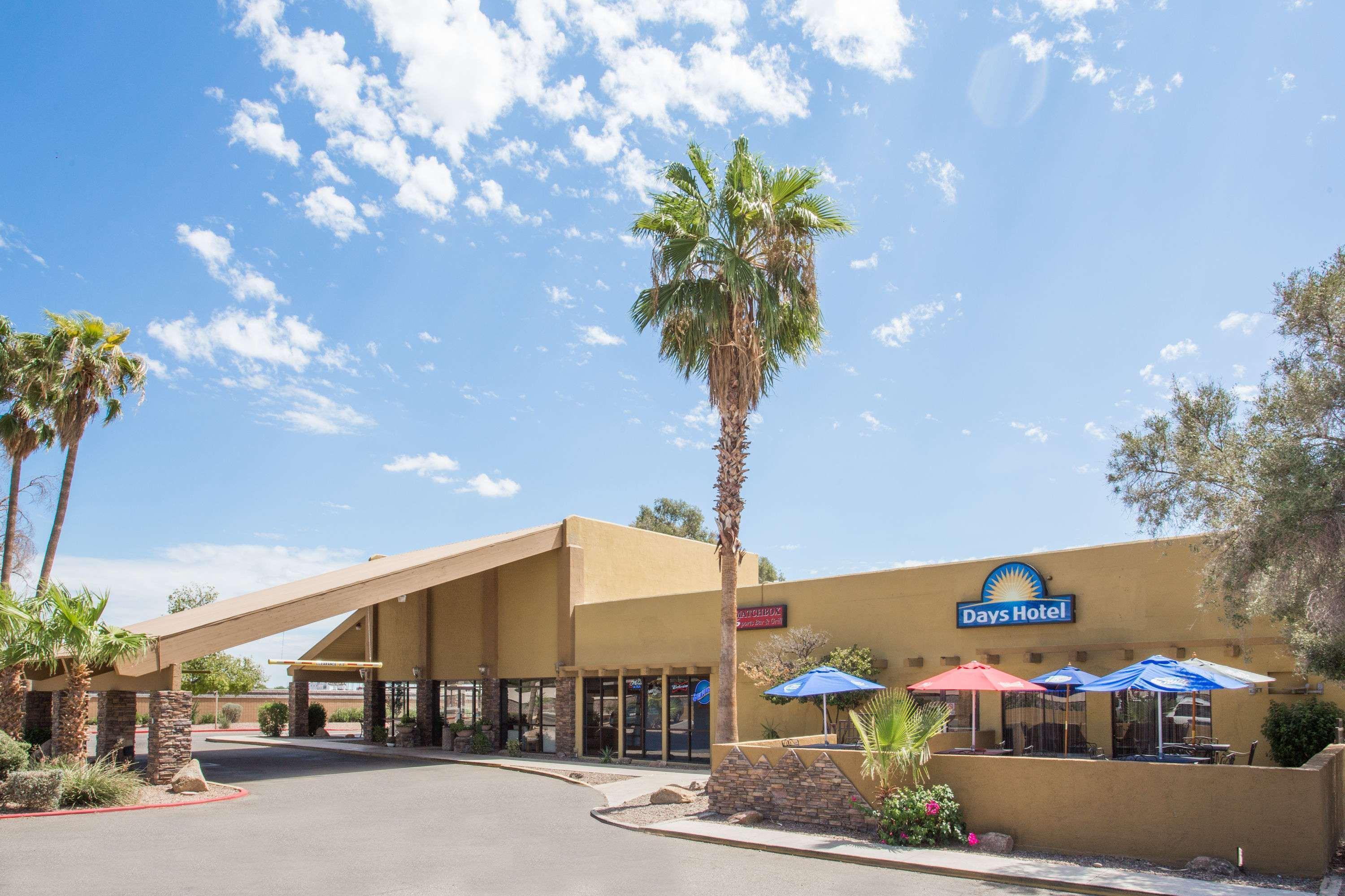 Days Hotel By Wyndham Peoria Glendale Area Exterior photo